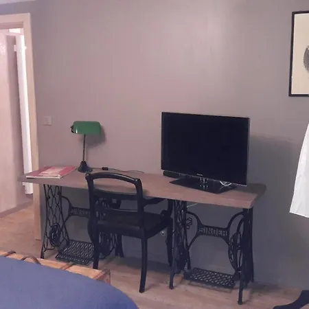 Au Fil De L'ecriture - Sur La Route Des Vins A *